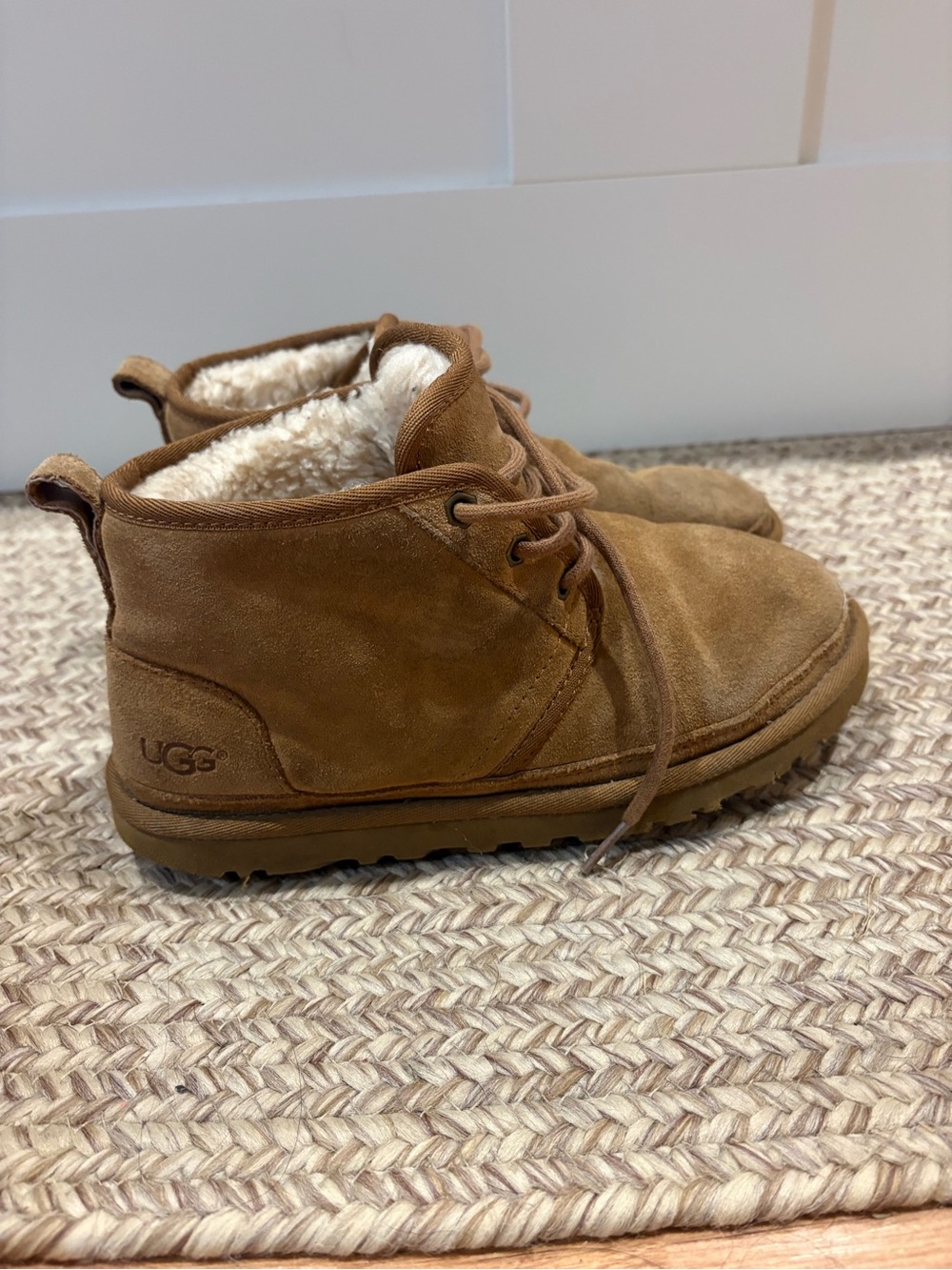 UGG Kids Chestnut Suede Shearling Lined Ankle Boots kids neumel